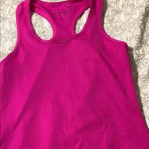 Women’s workout tank